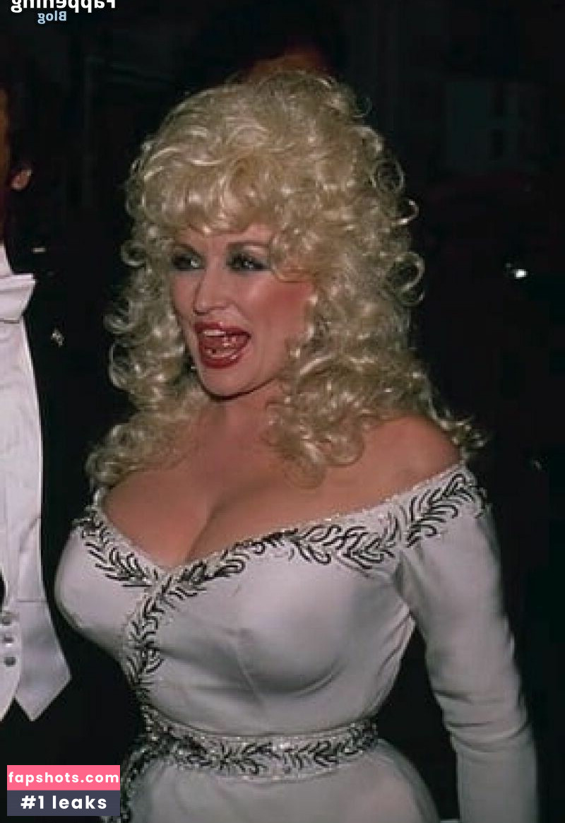 Dolly Parton Nude Leaks OnlyFans Photos #50 - LeakJerk