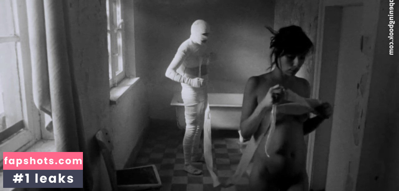 Dolores Bouckaert gallery photo #5