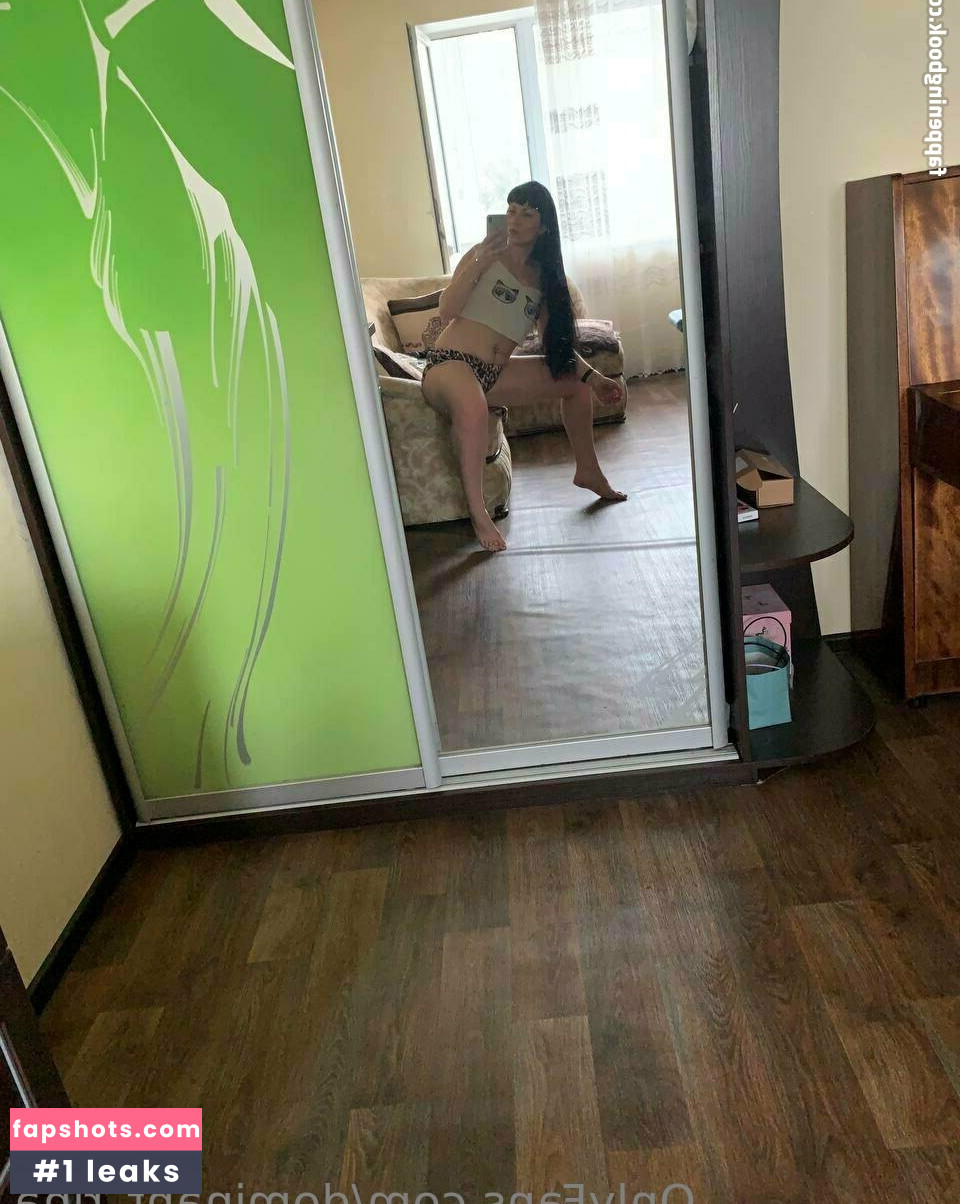 dominant_rina gallery photo #18