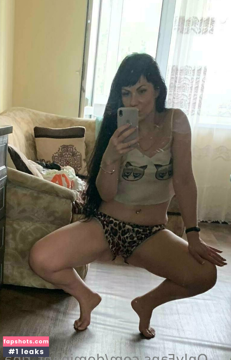 dominant_rina gallery photo #33