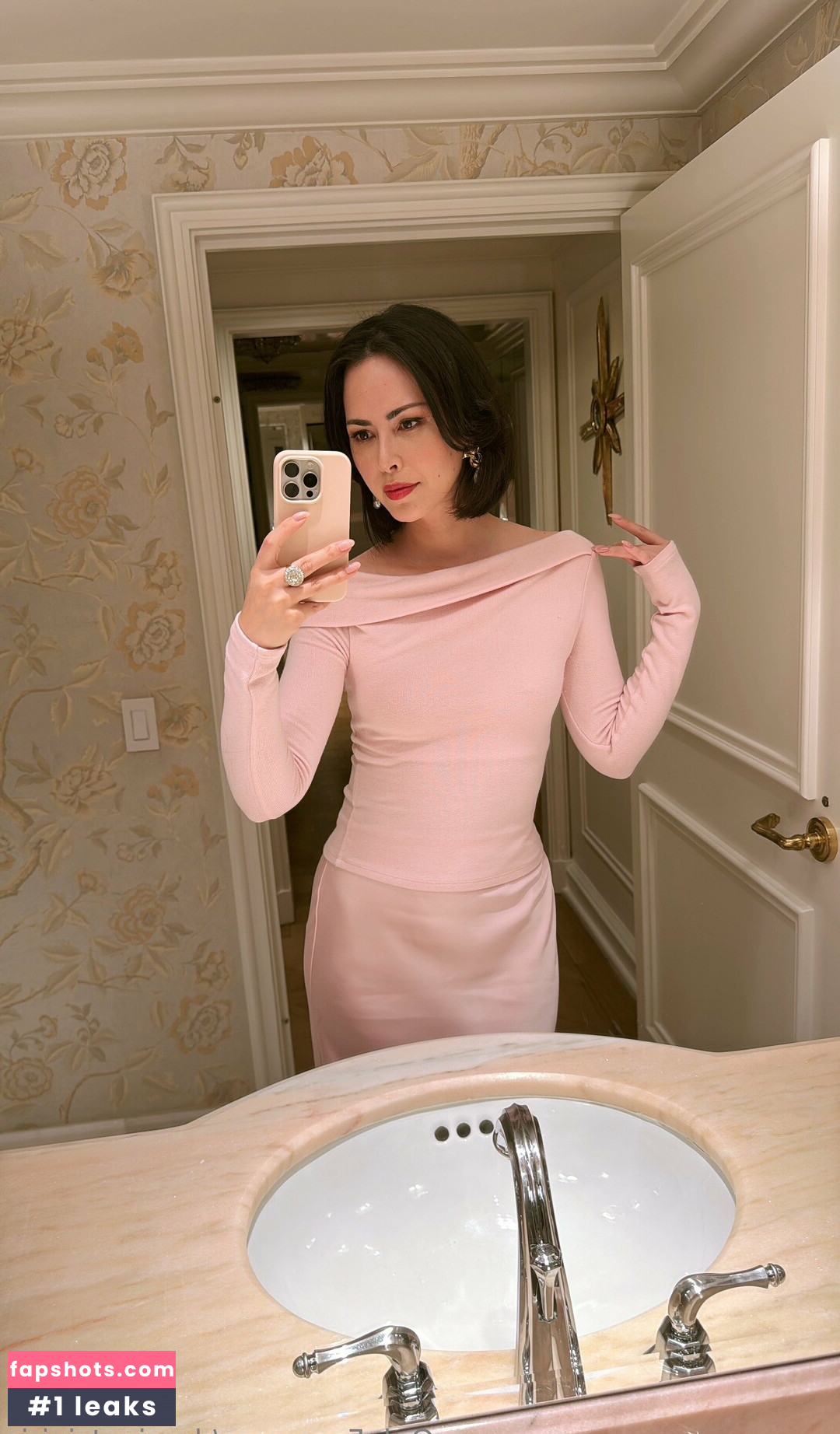 dominatrixiris Nude Leaks OnlyFans Photos #16 - LeakJerk