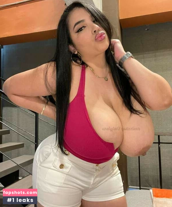 Dominican Poison nude babe gallery