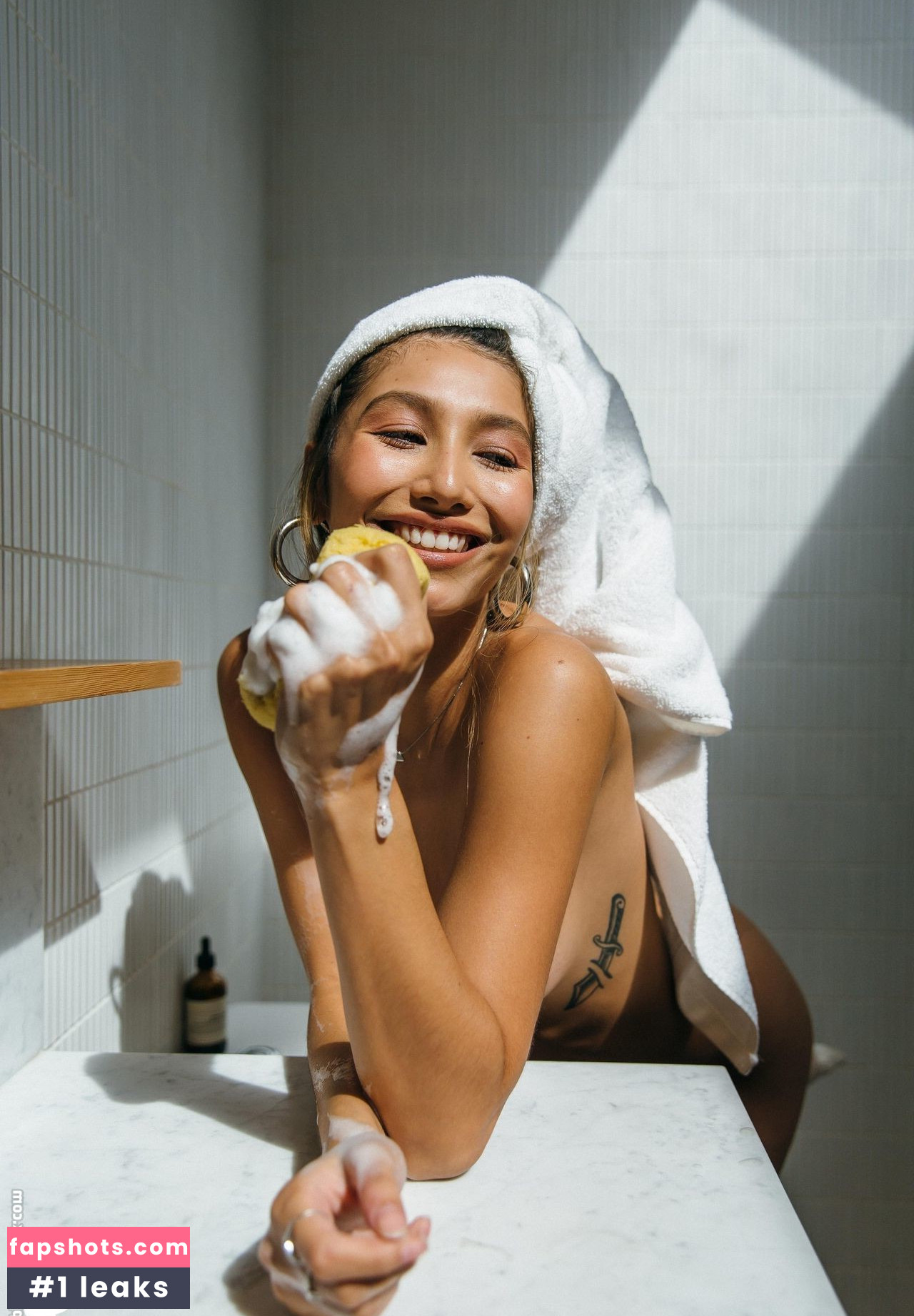 Dominique Lobito gallery photo #98