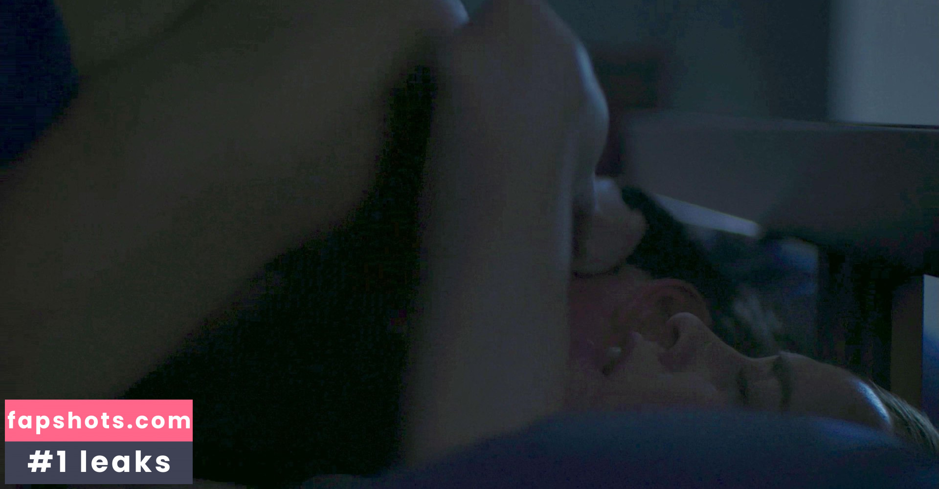 Dominique McElligott gallery photo #29