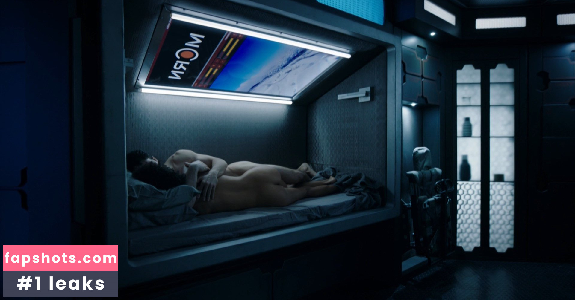 Dominique Tipper gallery photo #3