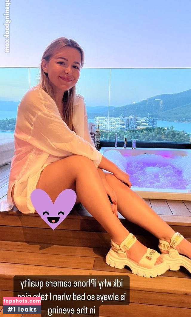 DonaSpock Nude Leaks OnlyFans Photos #20 - LeakJerk