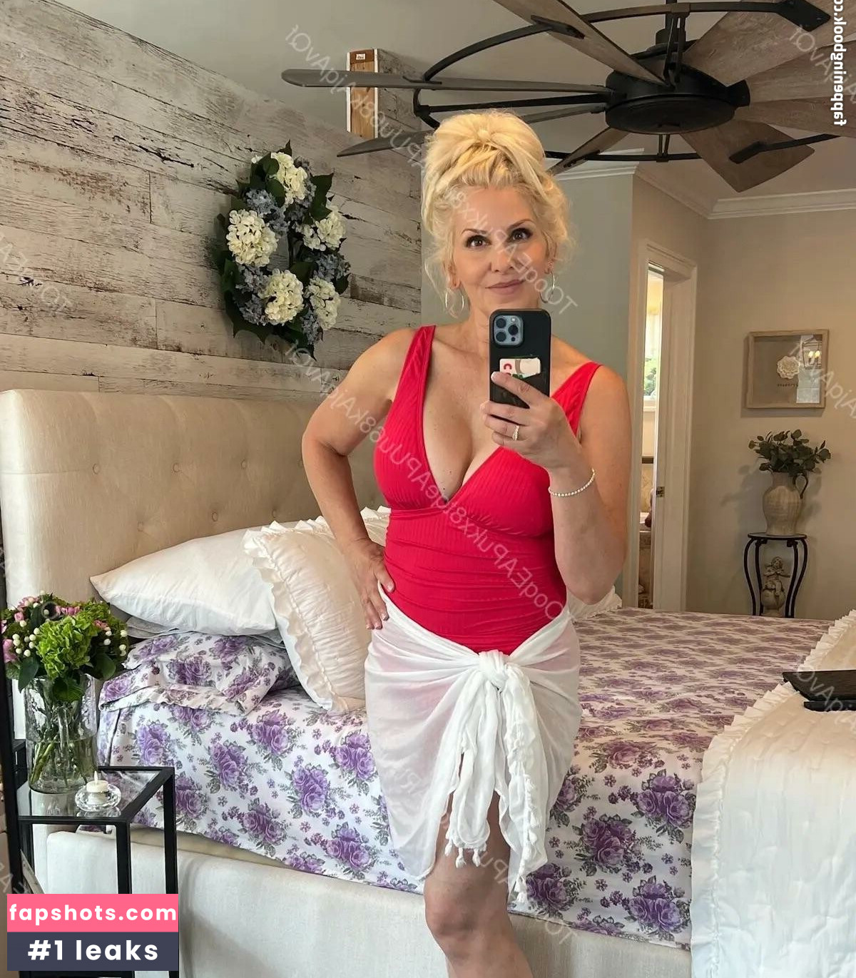 Donna Dalessandro gallery photo #36