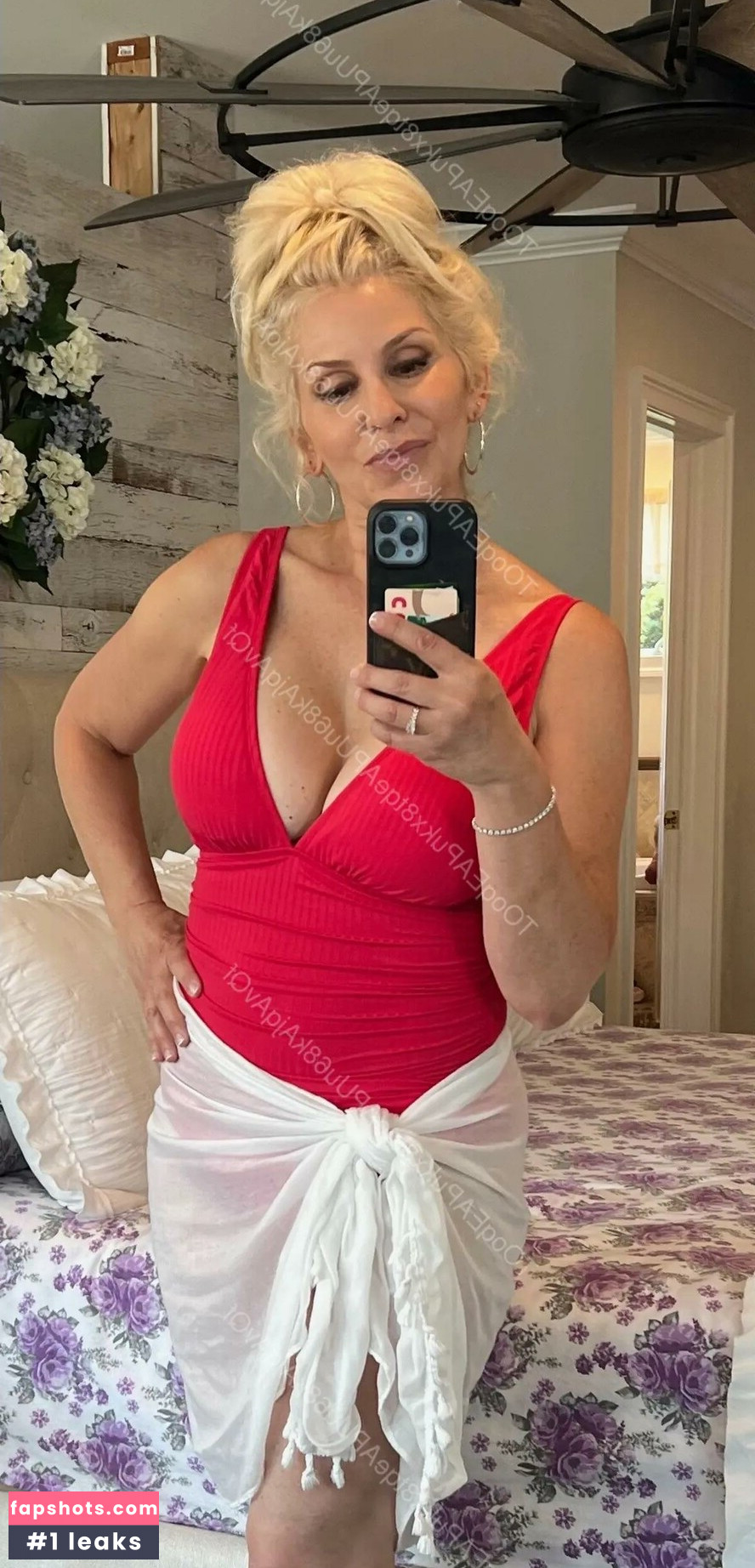 Donna Dalessandro gallery photo #37