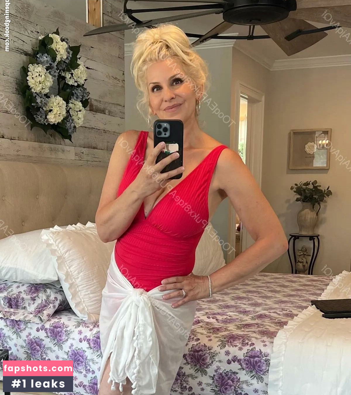 Donna Dalessandro gallery photo #41