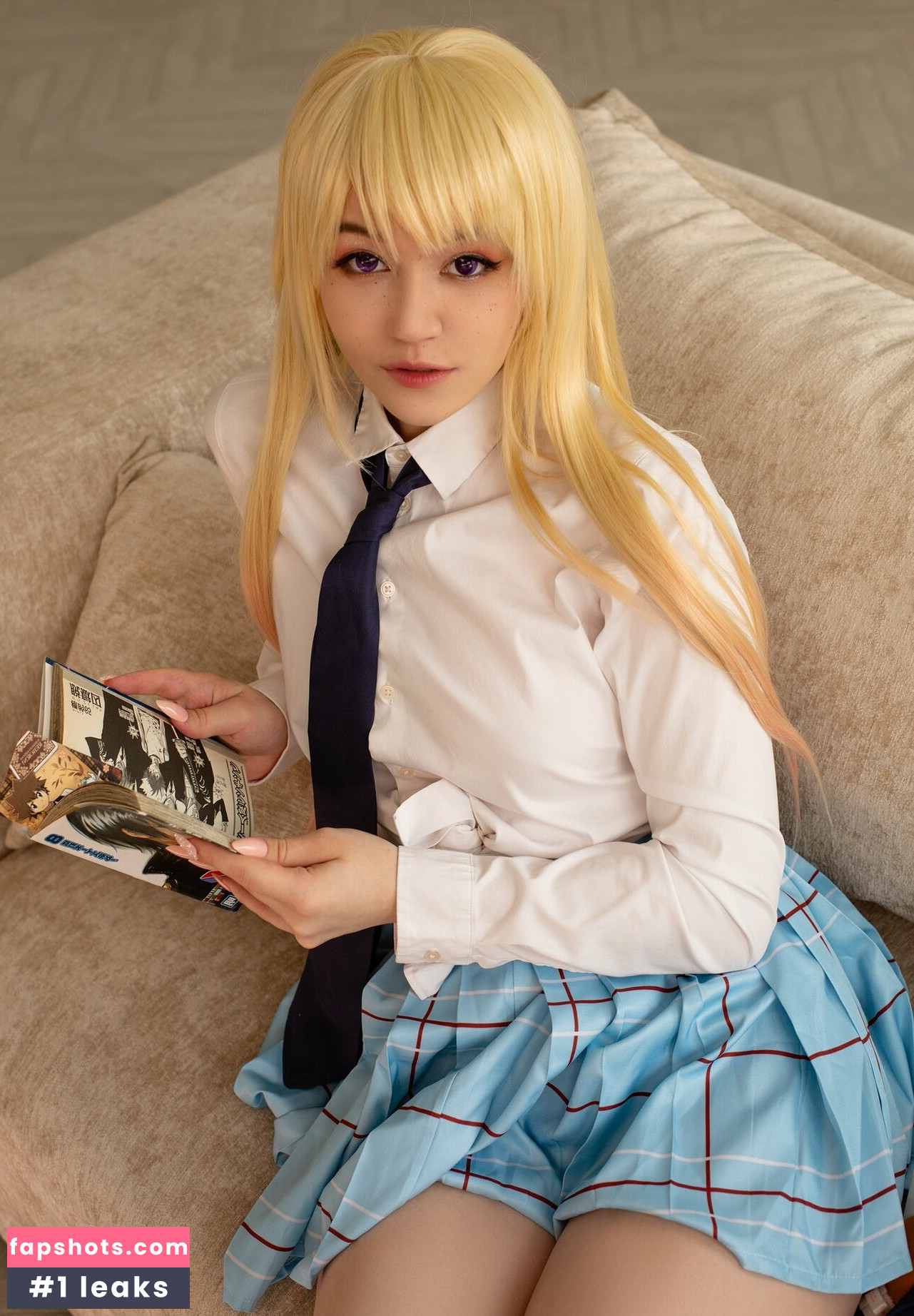 Donna Loli gallery photo #298