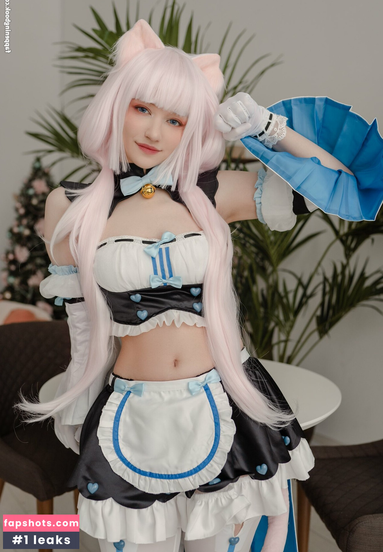 Donna Loli gallery photo #391