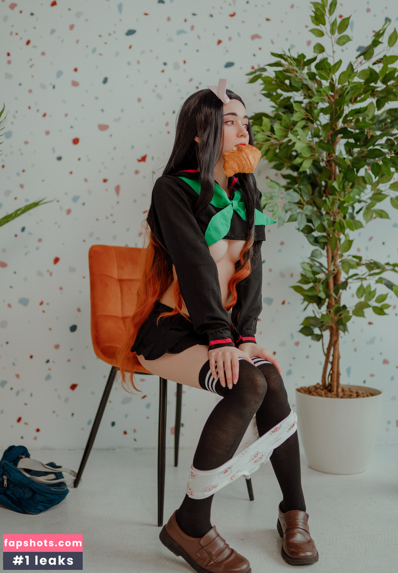 Donna Loli gallery photo #455