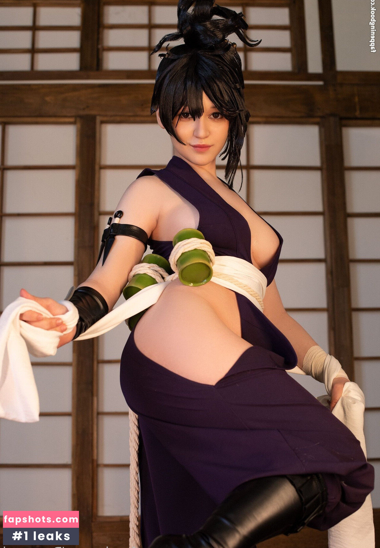 Donna Loli gallery photo #78