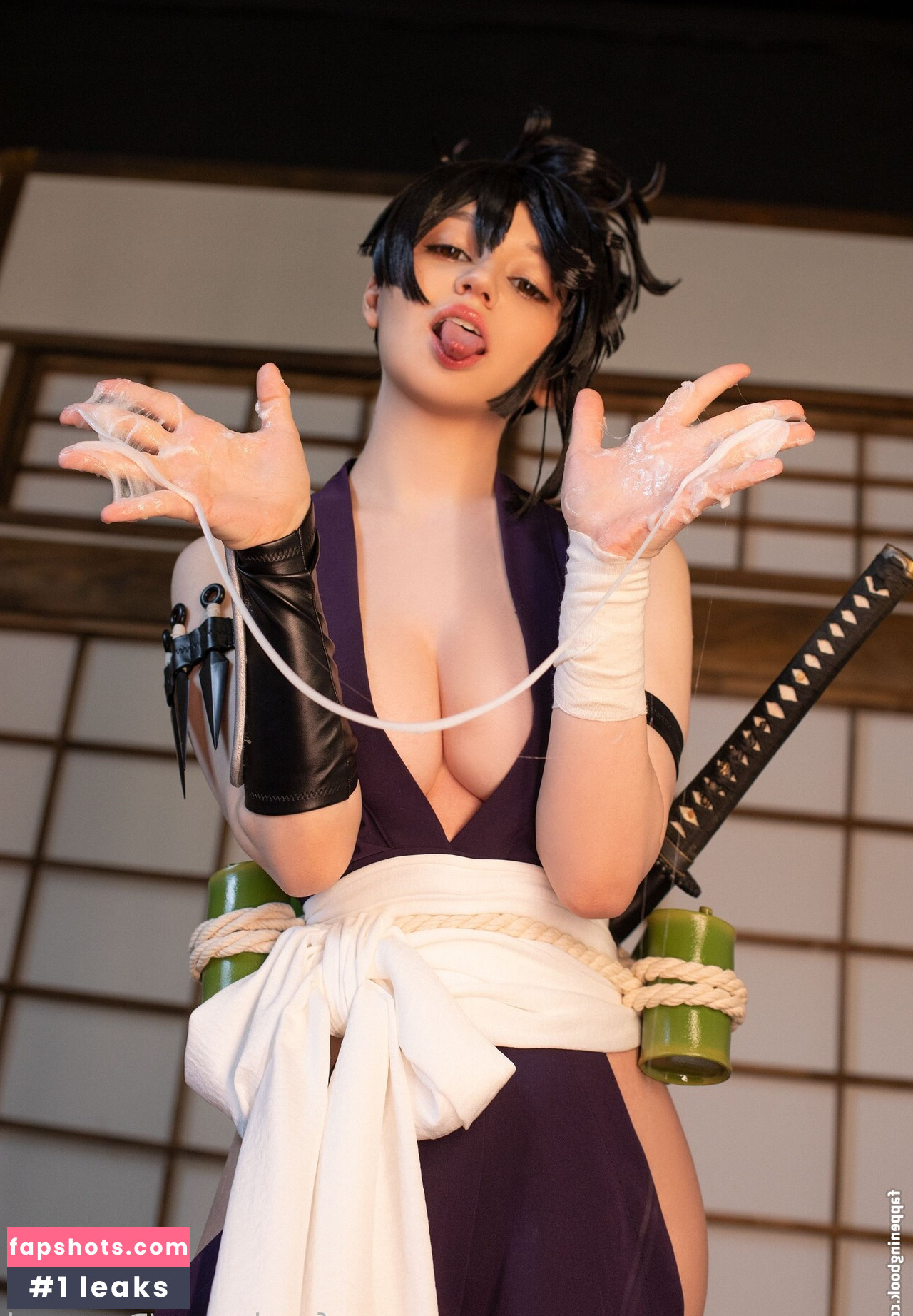 Donna Loli gallery photo #79