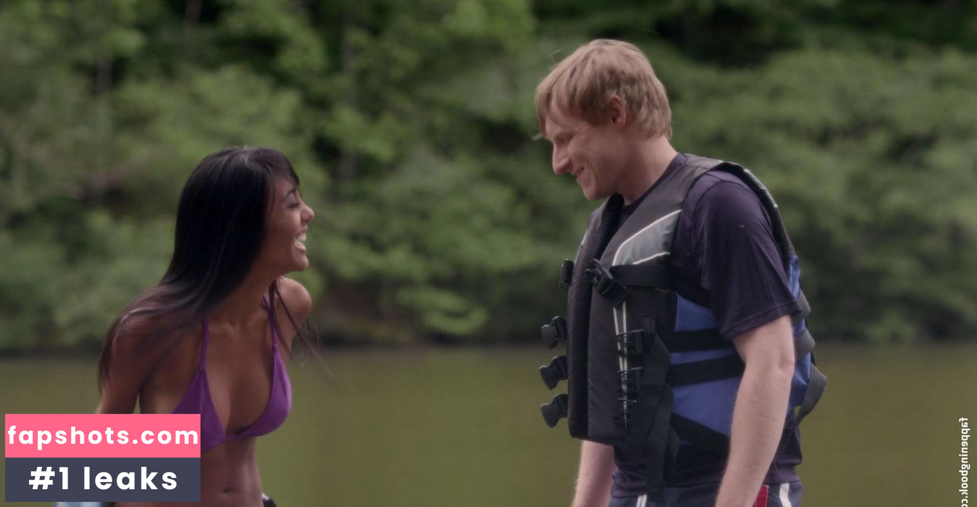 Donnabella Mortel nude babe gallery