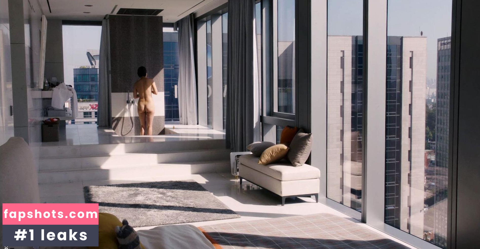 Doona Bae gallery photo #55