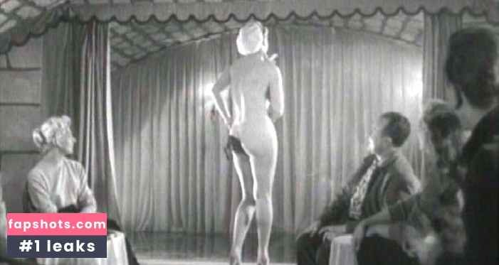 Dora Doll gallery photo #7