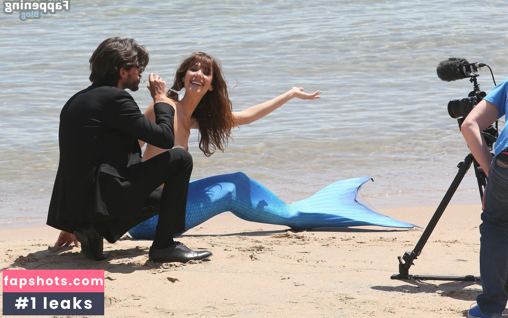 Doria Tillier gallery photo #22