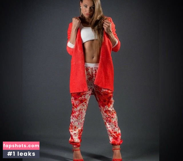 Dorothea Wierer gallery photo #42