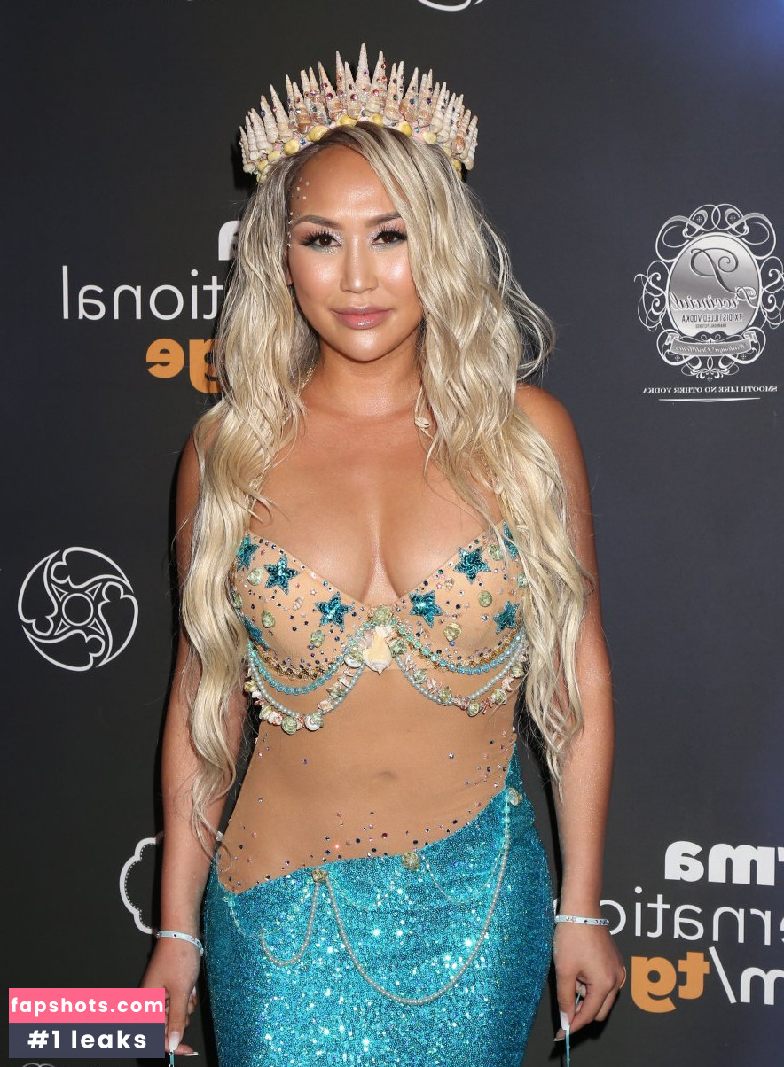 Dorothy Wang gallery photo #25