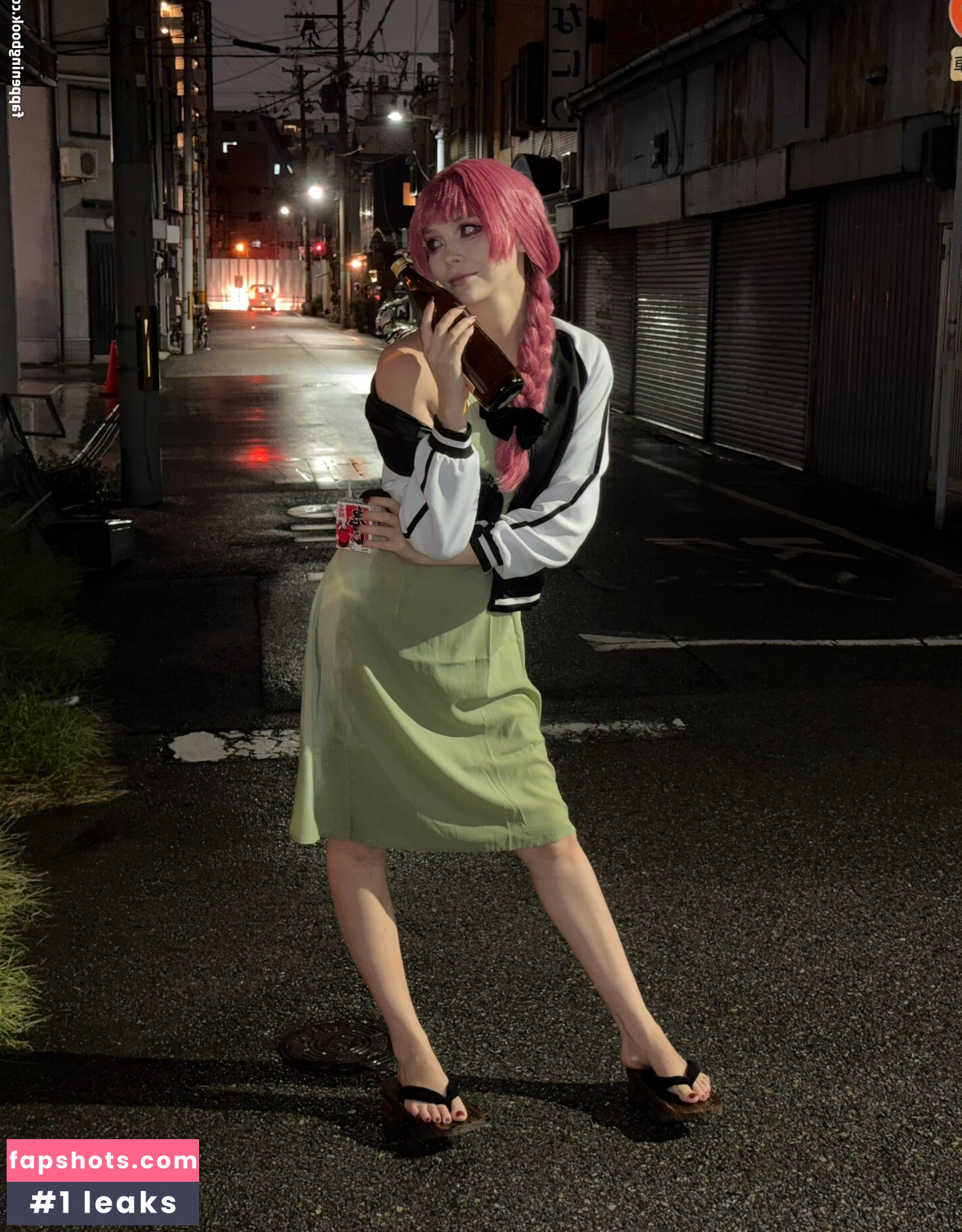 Dosya Gasai gallery photo #4