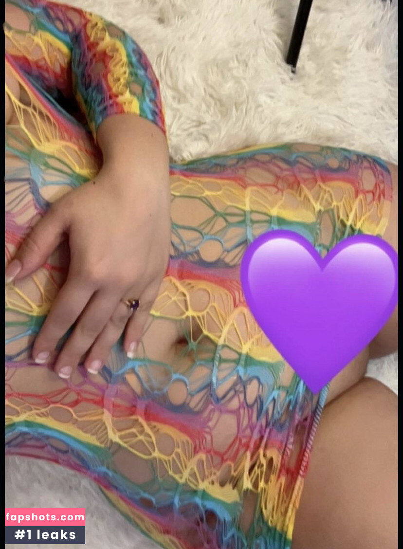 Dounia37 gallery photo #4