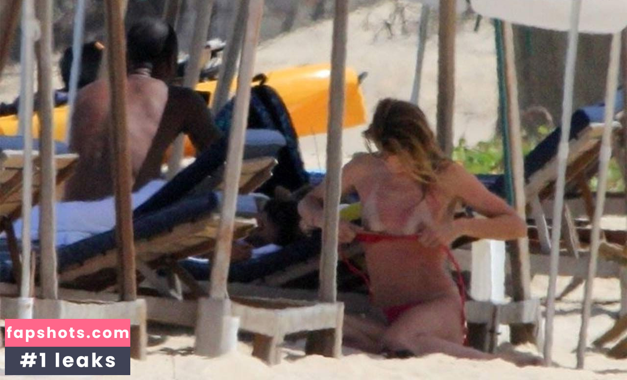 Doutzen Kroes gallery photo #171