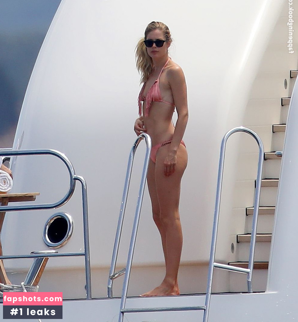 Doutzen Kroes gallery photo #336