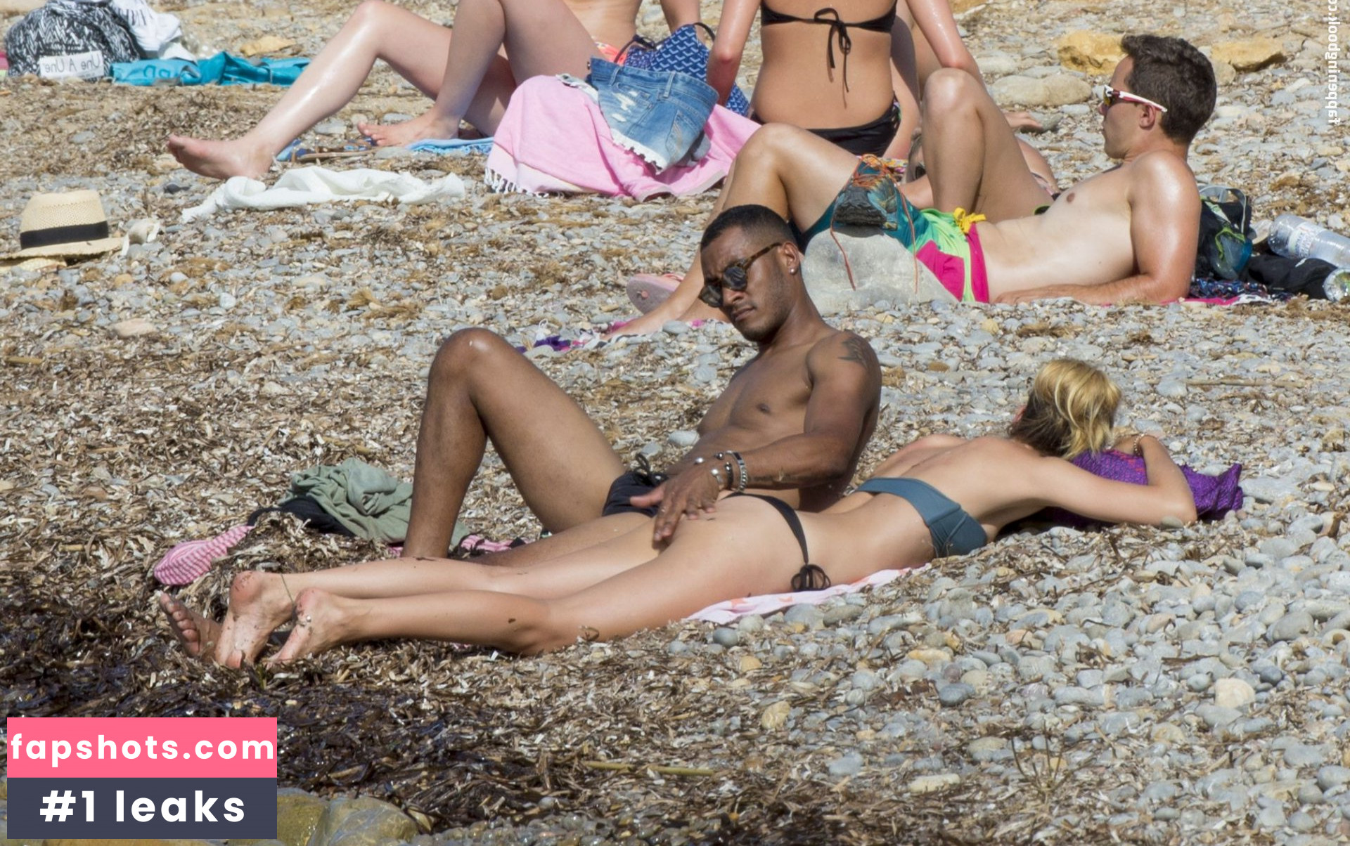 Doutzen Kroes gallery photo #337