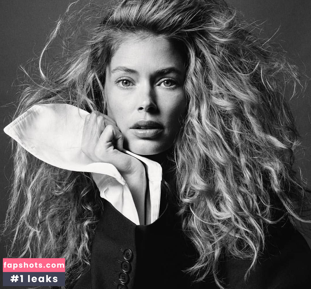 Doutzen Kroes gallery photo #388