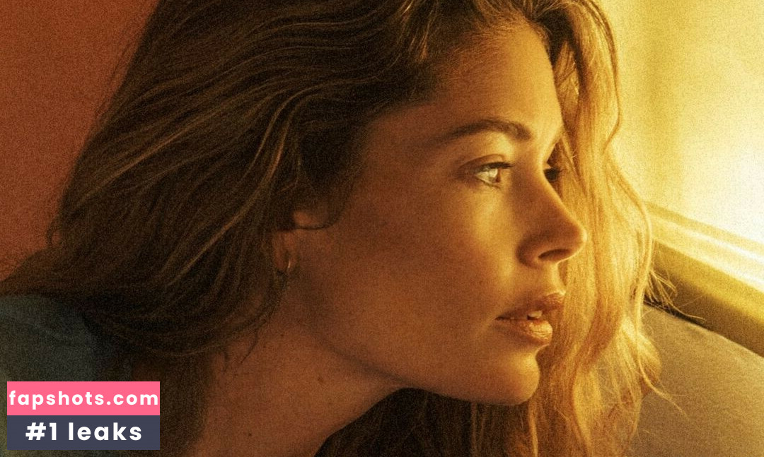 Doutzen Kroes gallery photo #42