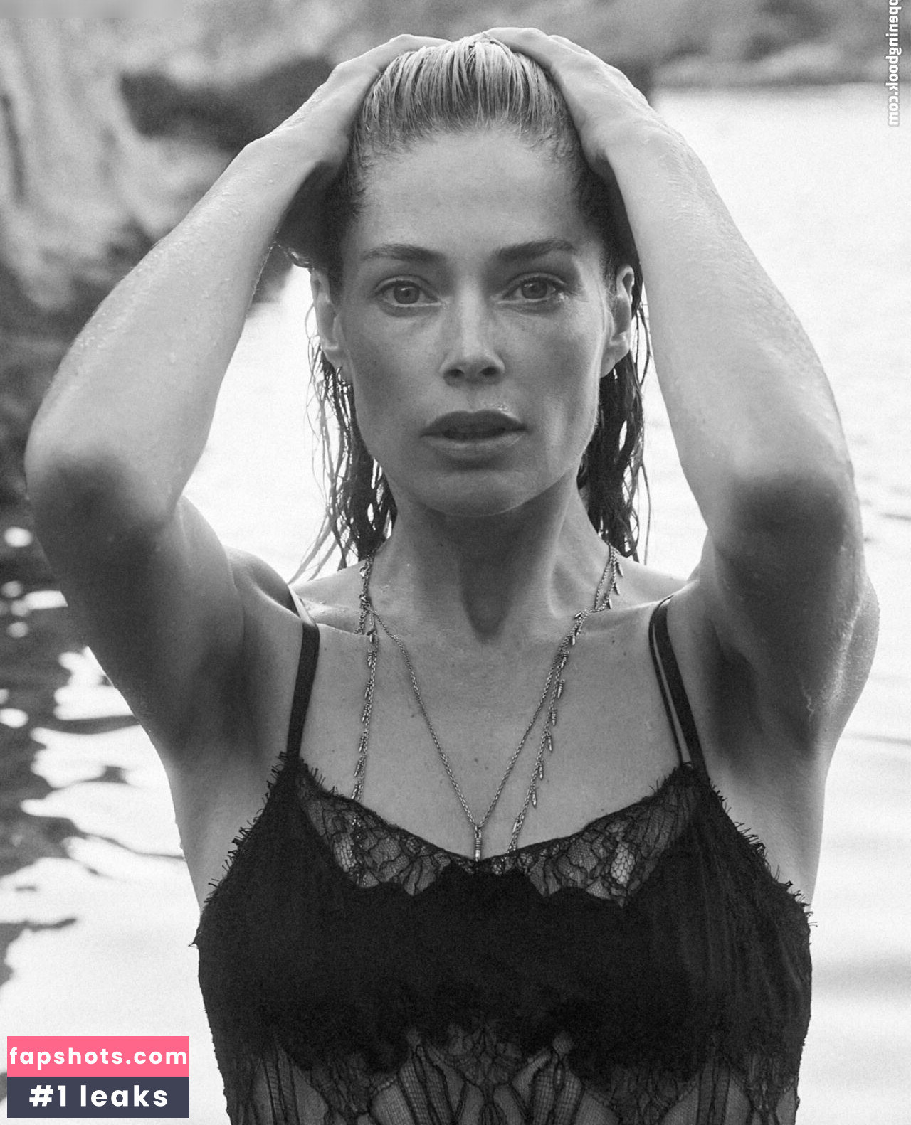 Doutzen Kroes gallery photo #65