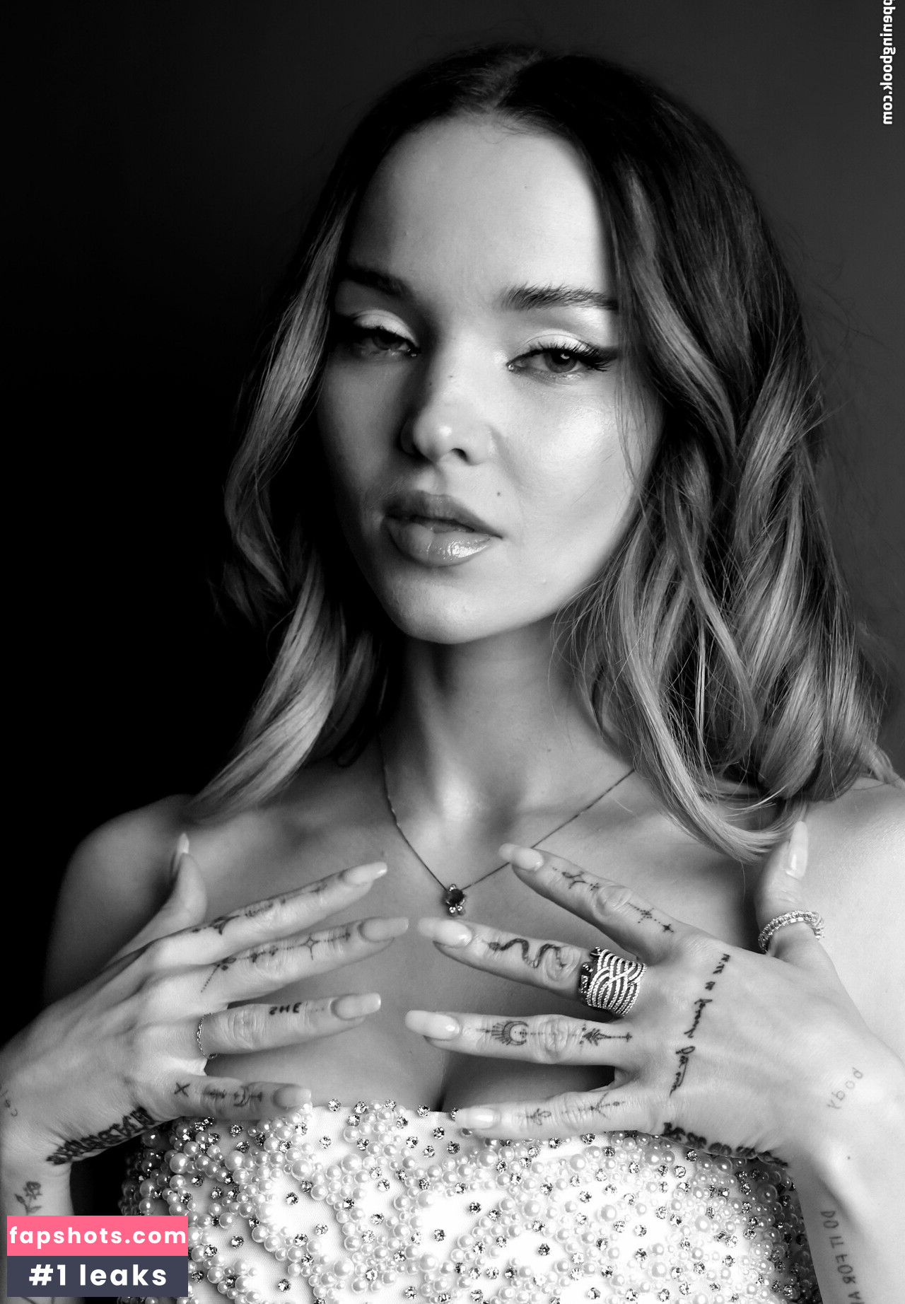 Dove Cameron gallery photo #11