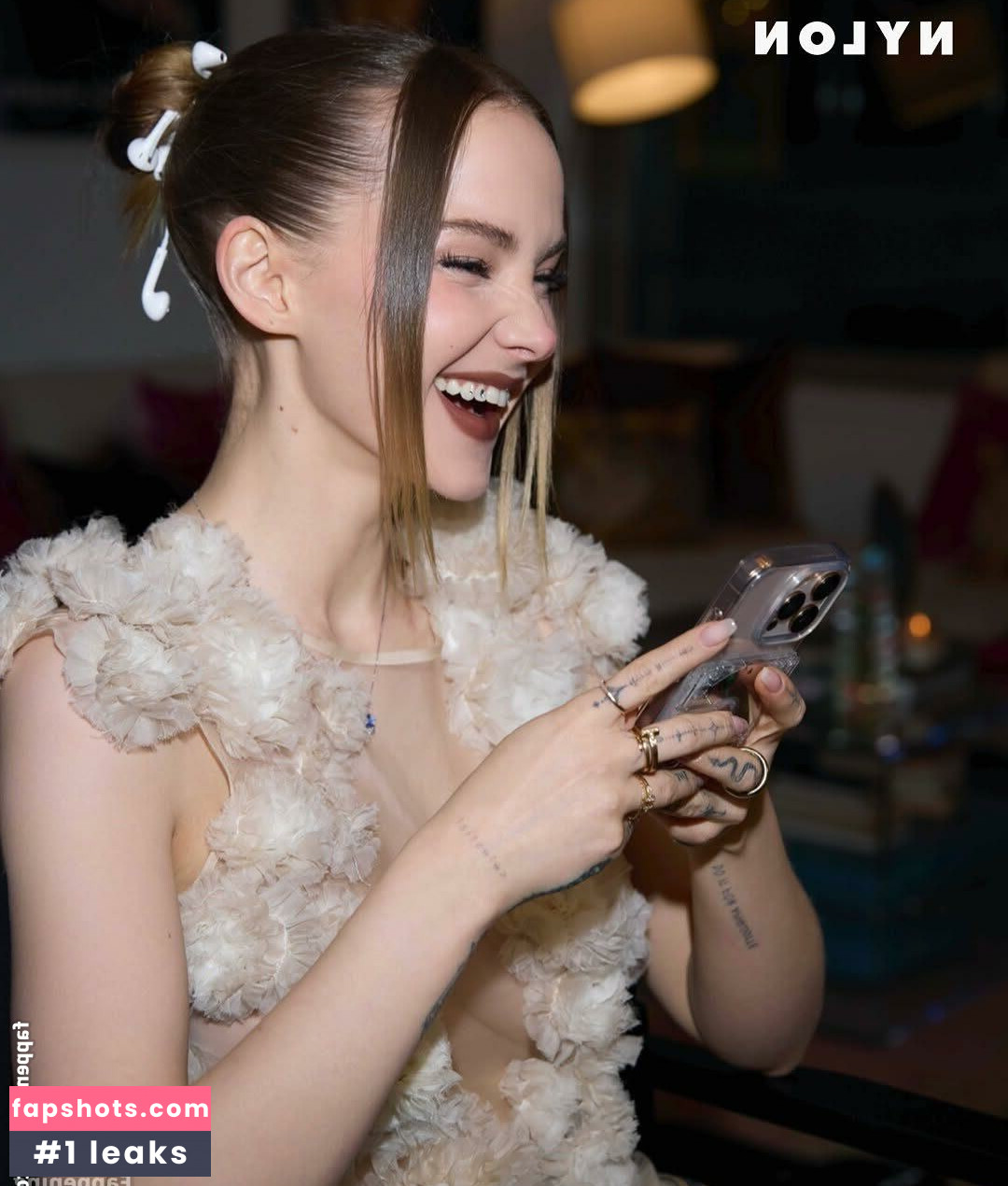 Dove Cameron gallery photo #103