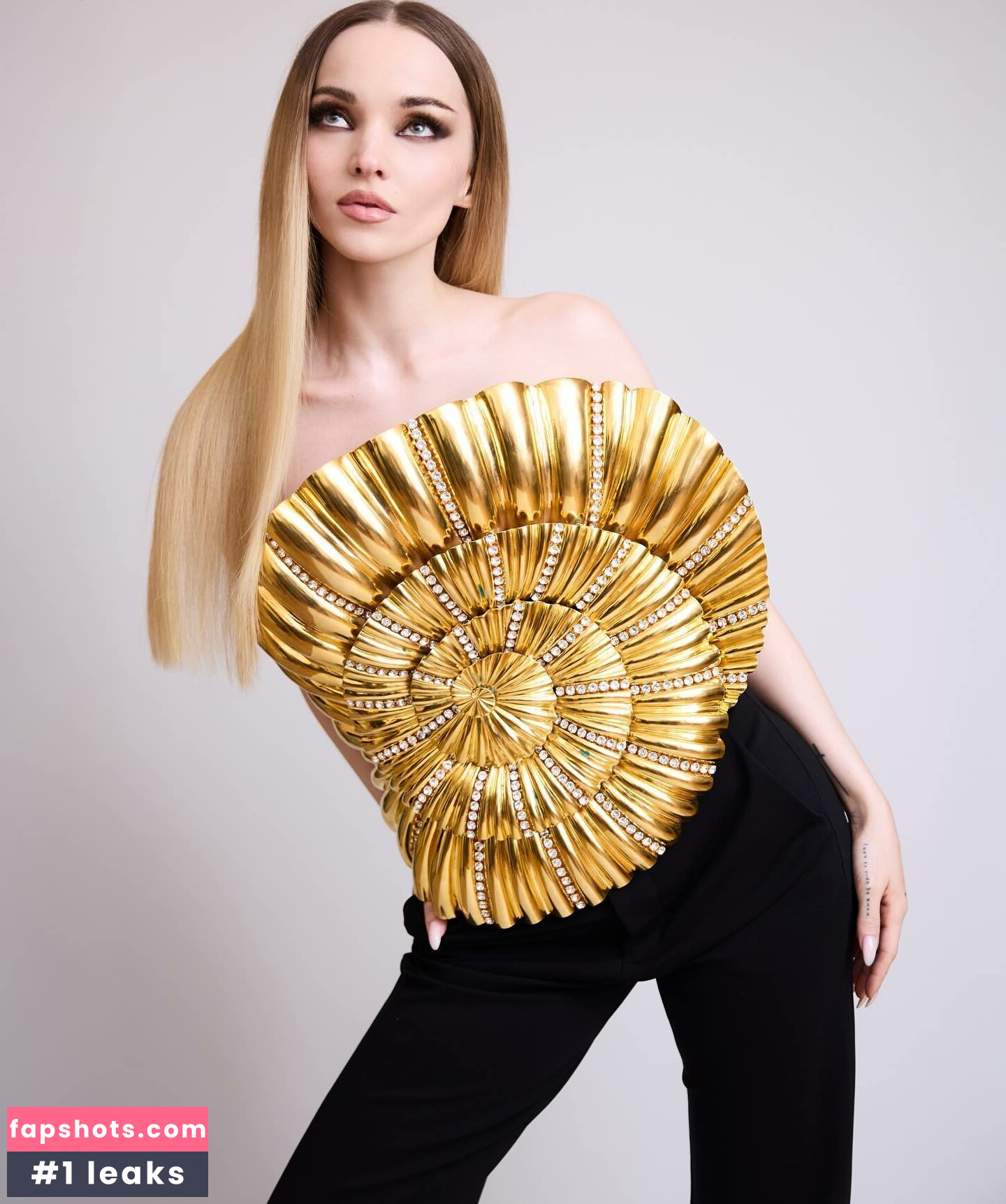 Dove Cameron gallery photo #186