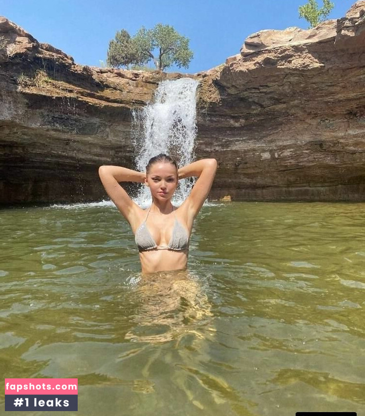 Dove Cameron gallery photo #240