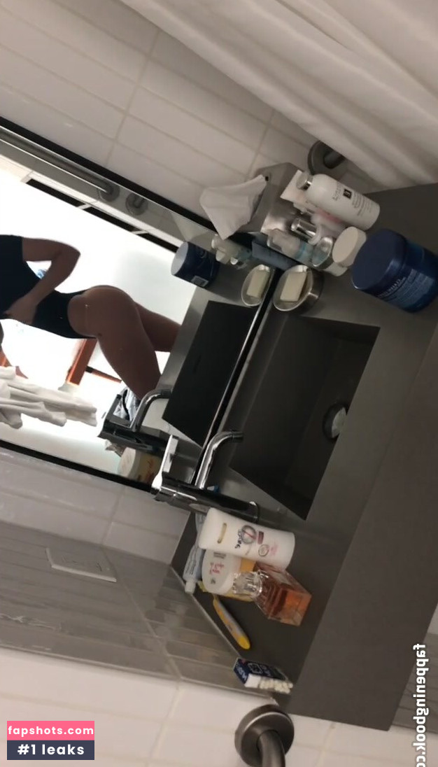 Dove Cameron gallery photo #280