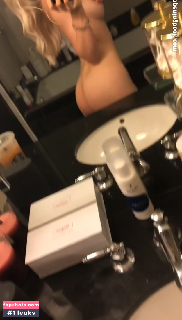 Dove Cameron gallery photo #293