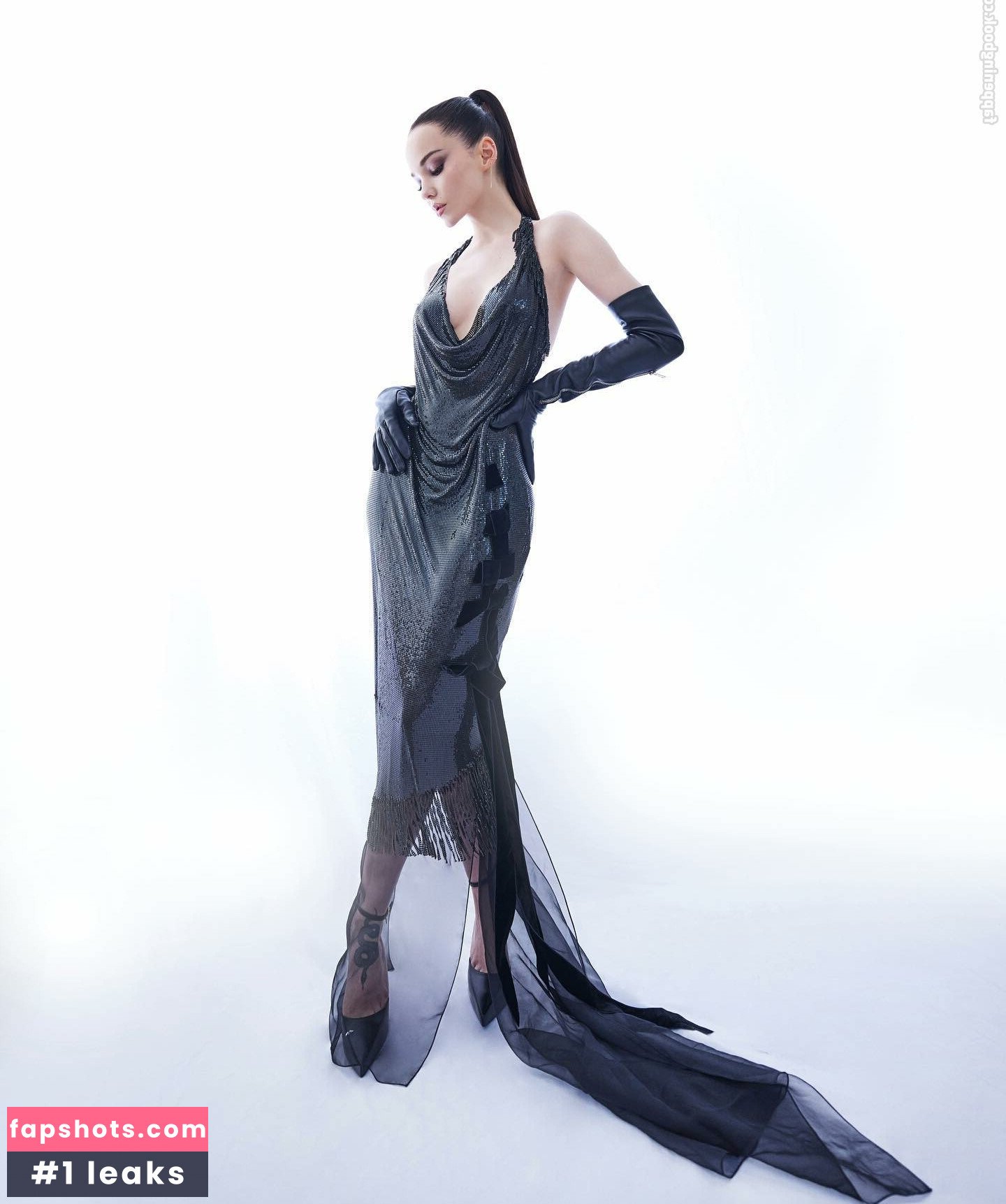 Dove Cameron gallery photo #296