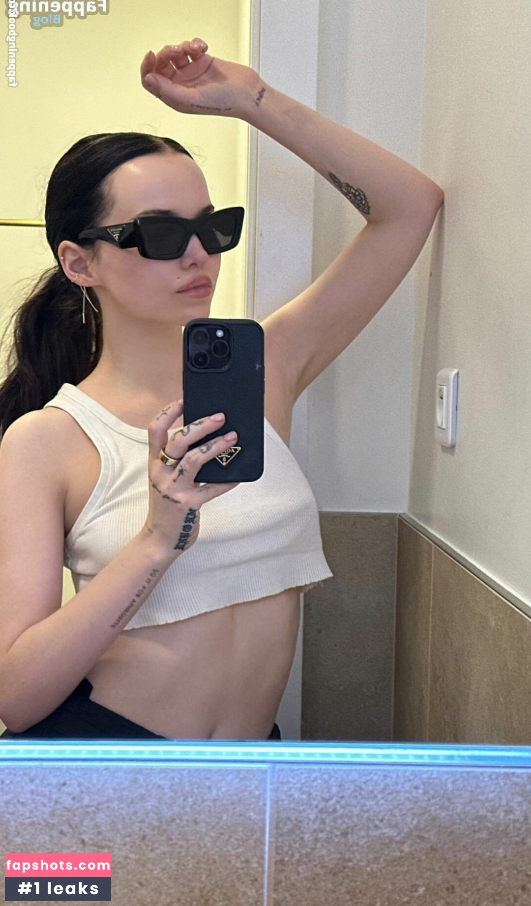 Dove Cameron gallery photo #325