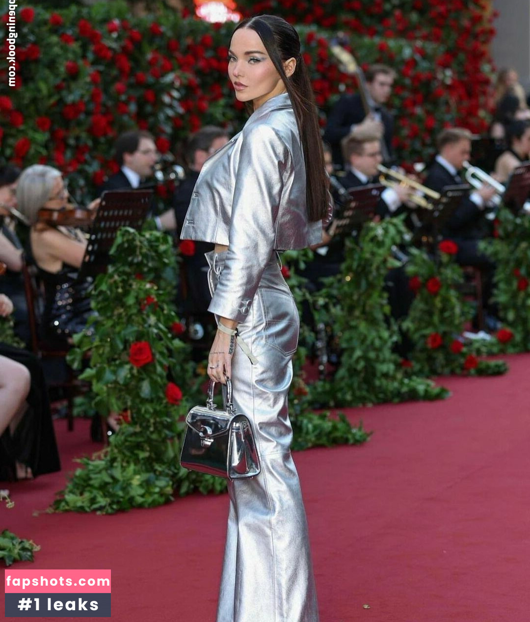 Dove Cameron gallery photo #331