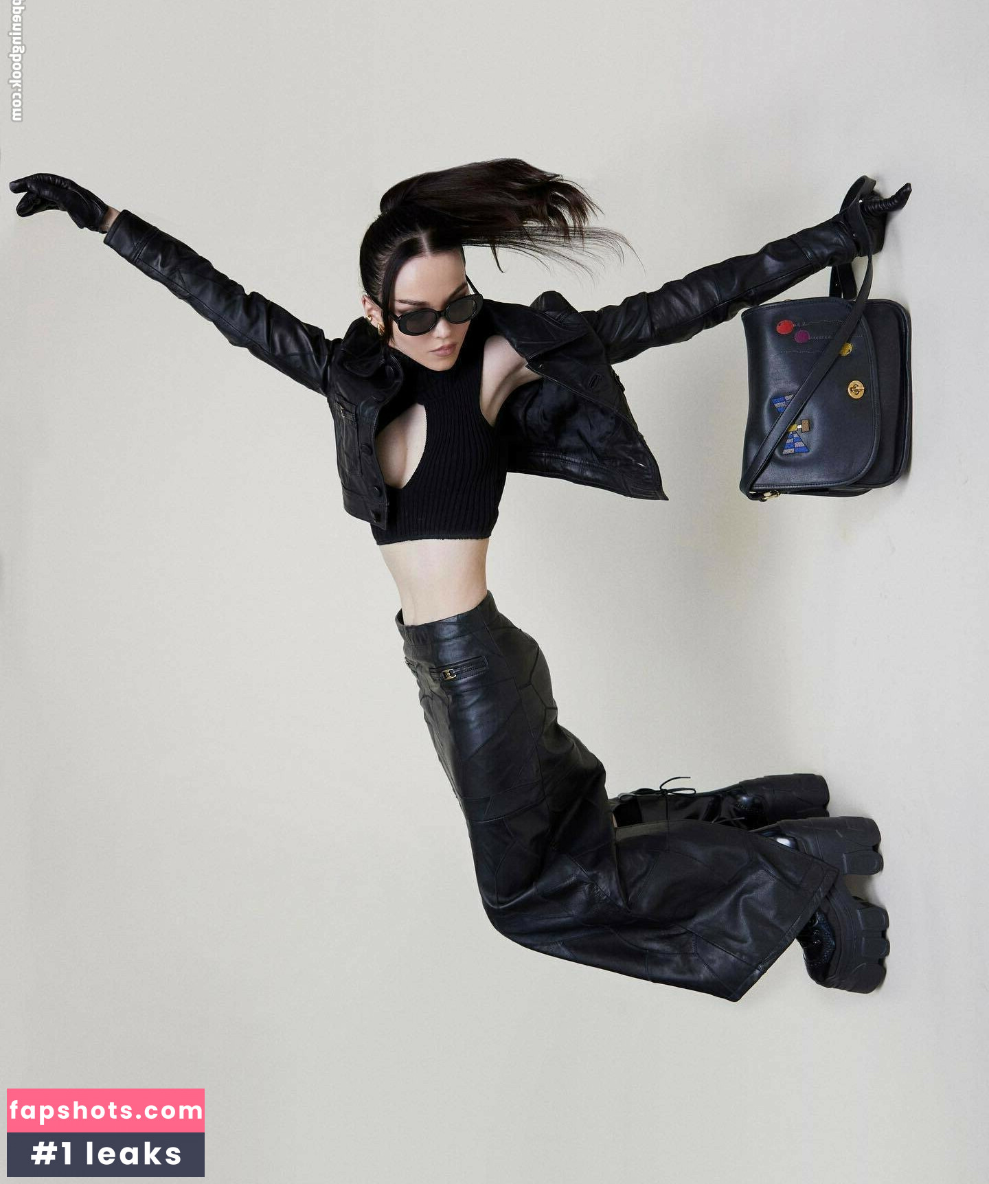 Dove Cameron gallery photo #375