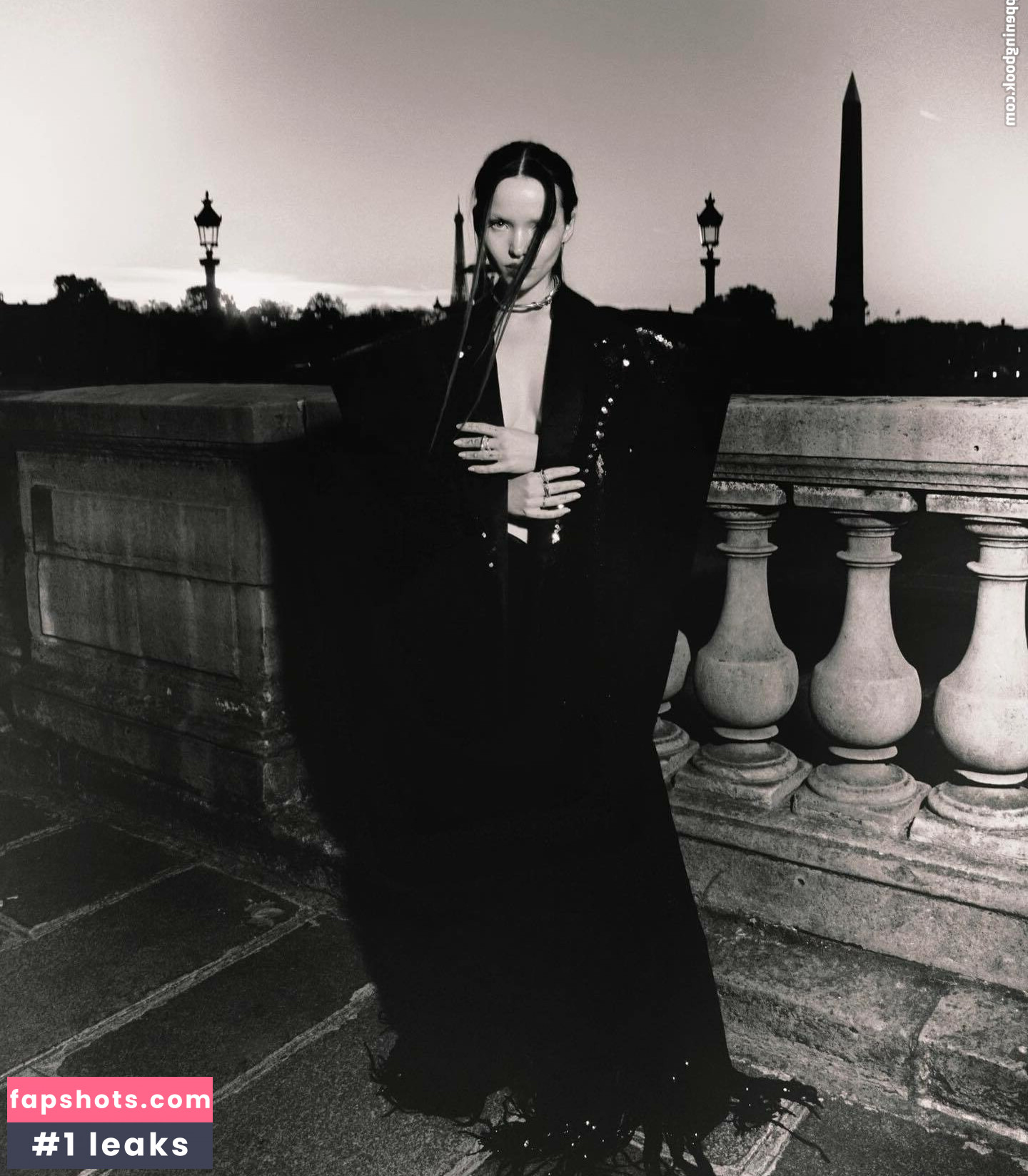 Dove Cameron gallery photo #382