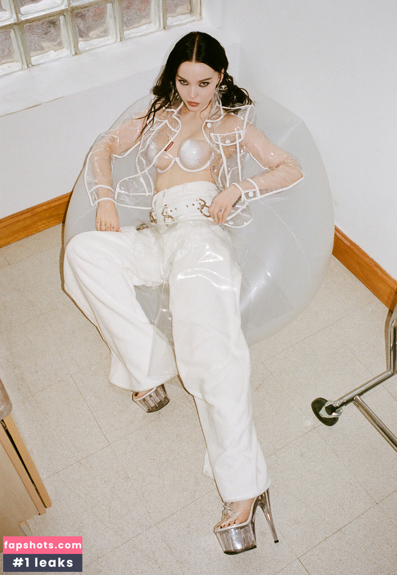 Dove Cameron gallery photo #400