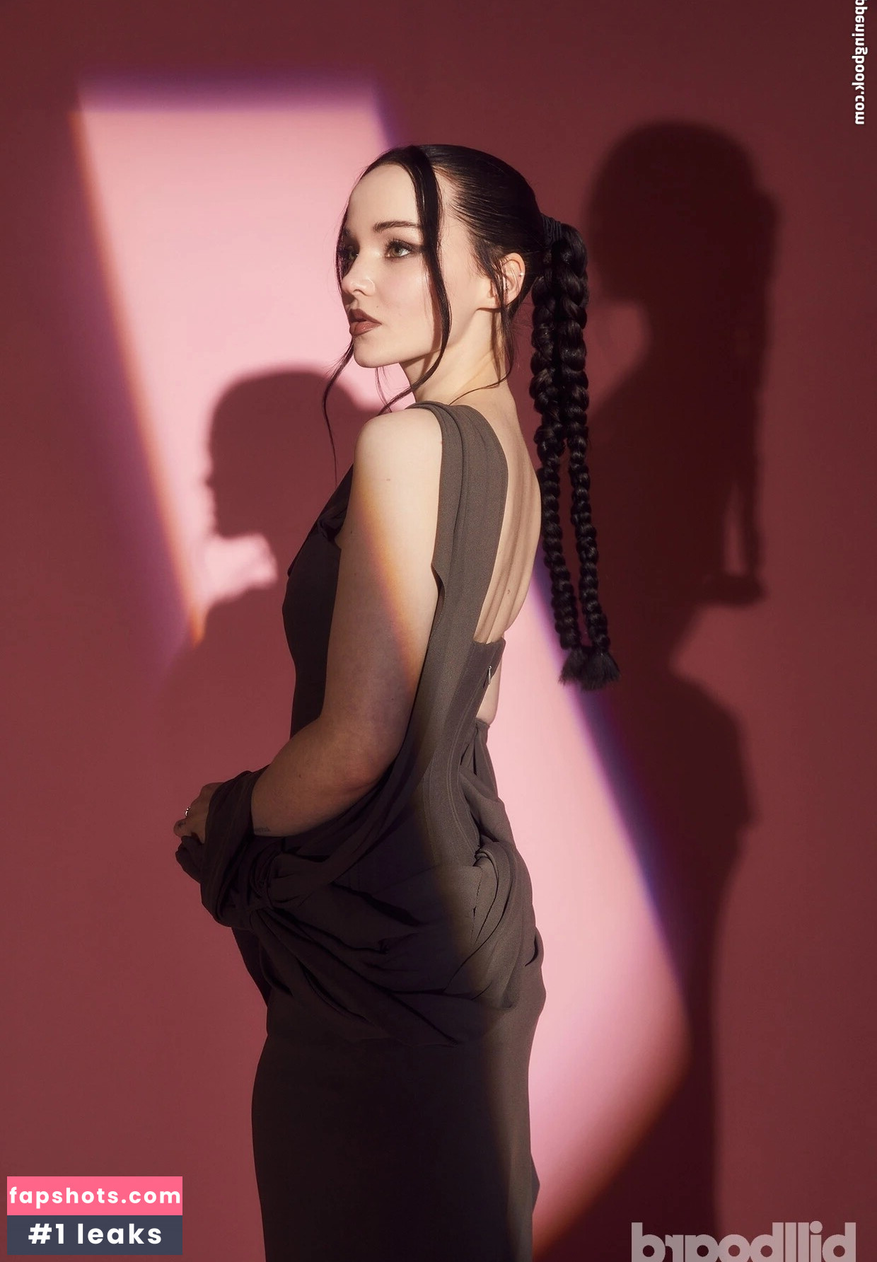 Dove Cameron gallery photo #422