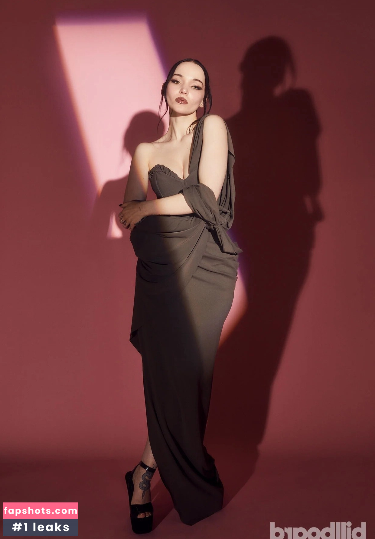 Dove Cameron gallery photo #423