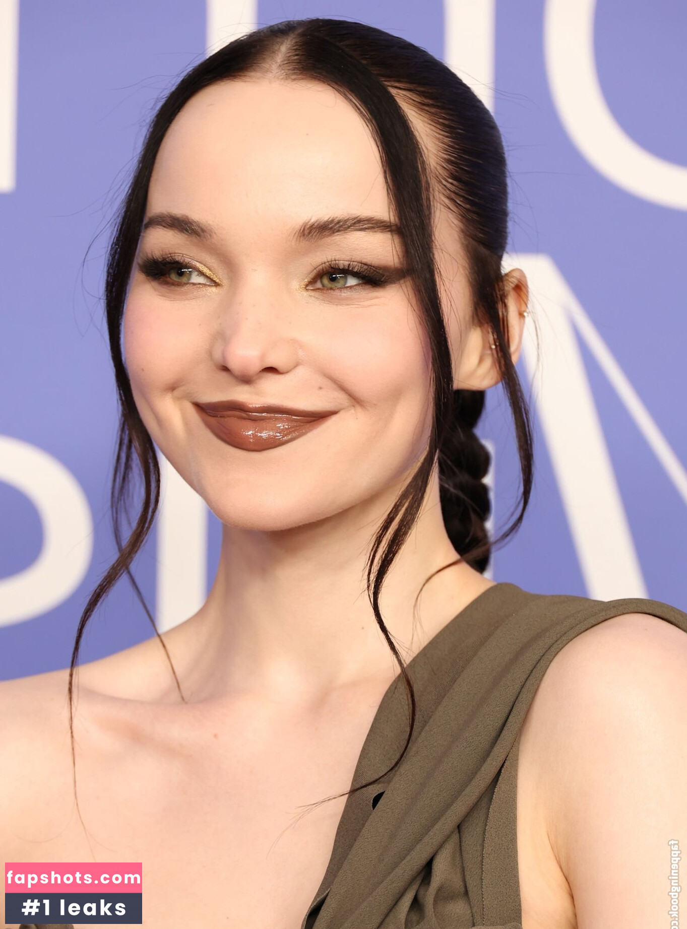 Dove Cameron gallery photo #425