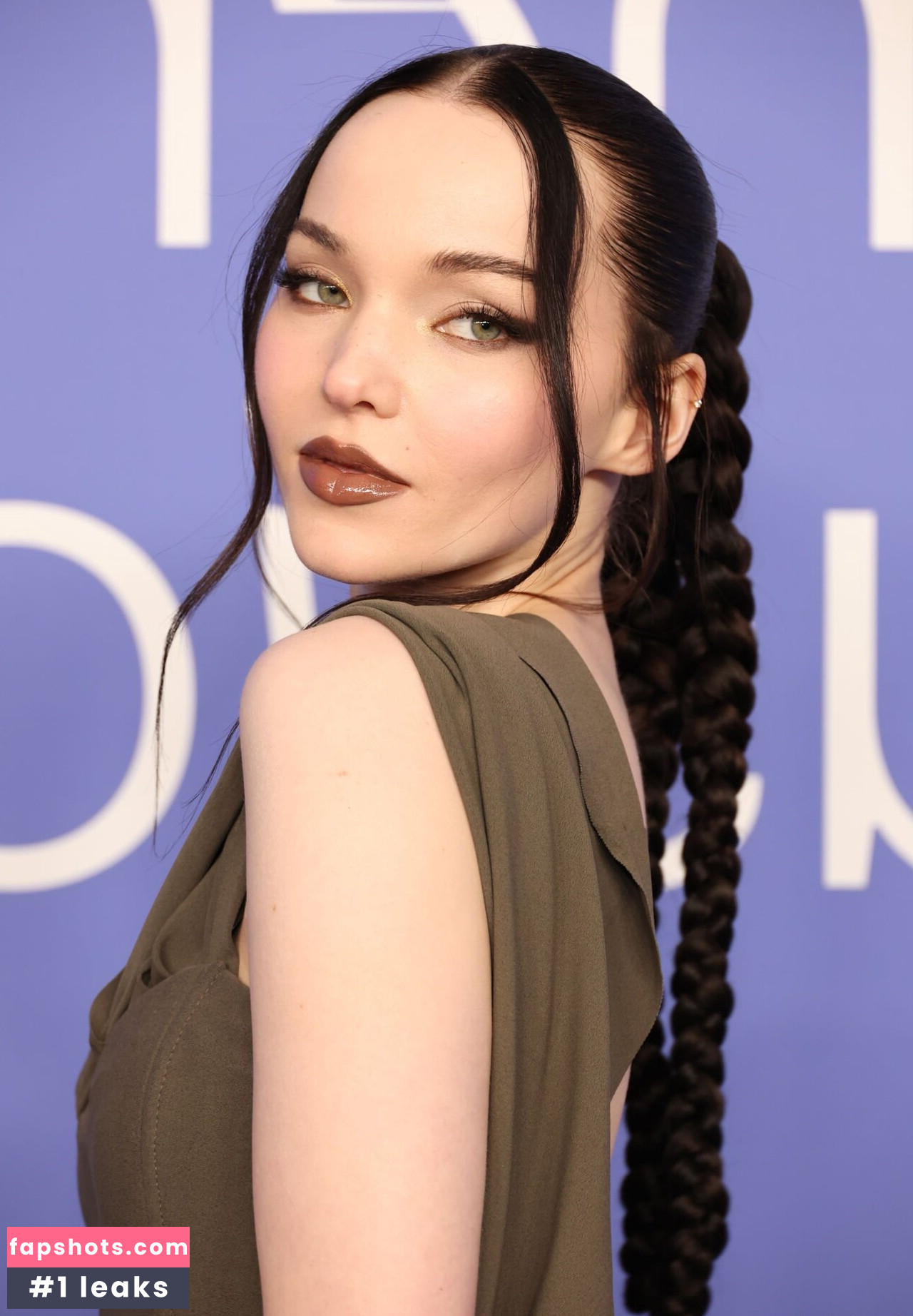 Dove Cameron gallery photo #427