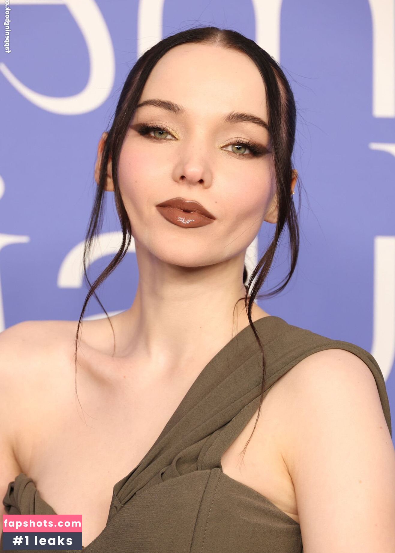 Dove Cameron gallery photo #430