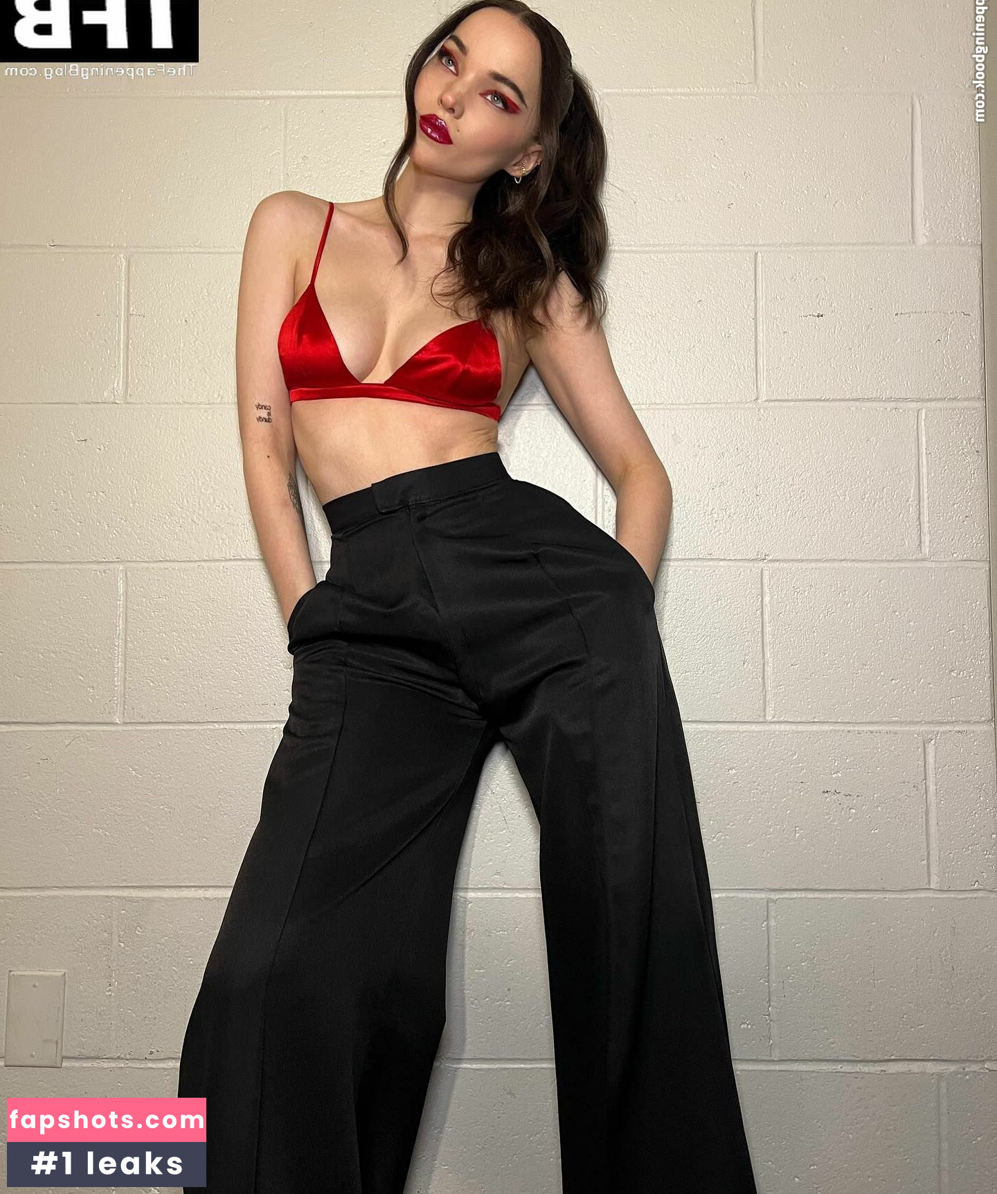 Dove Cameron gallery photo #456